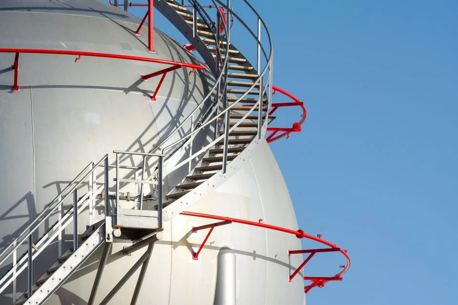 Head-to-Head Performance: DAF vs Clarifier on Real Refinery Streams