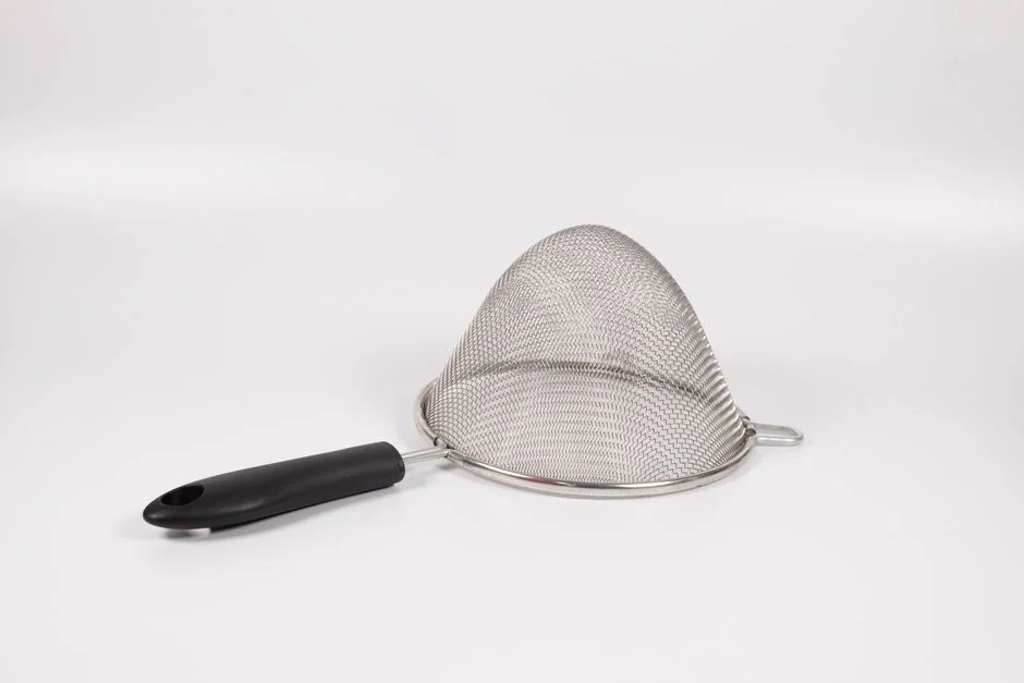 Mesh Pore Size: 10 vs 18 vs 40–60 µm and When to Specify Each