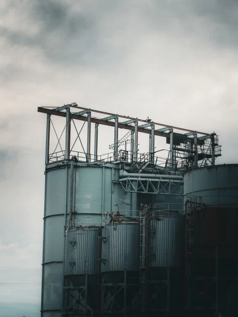The 2026 Standard Process Flow: Screen → Equalize → DAF → Biological → Polish