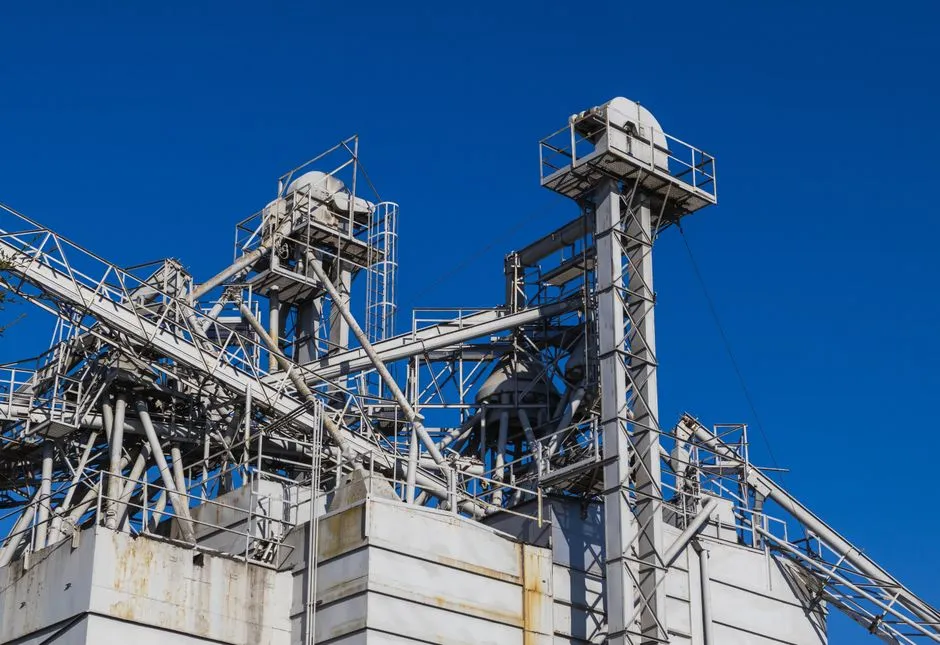 Right-sizing for a 5–10 MW Tier-III facility on the coast