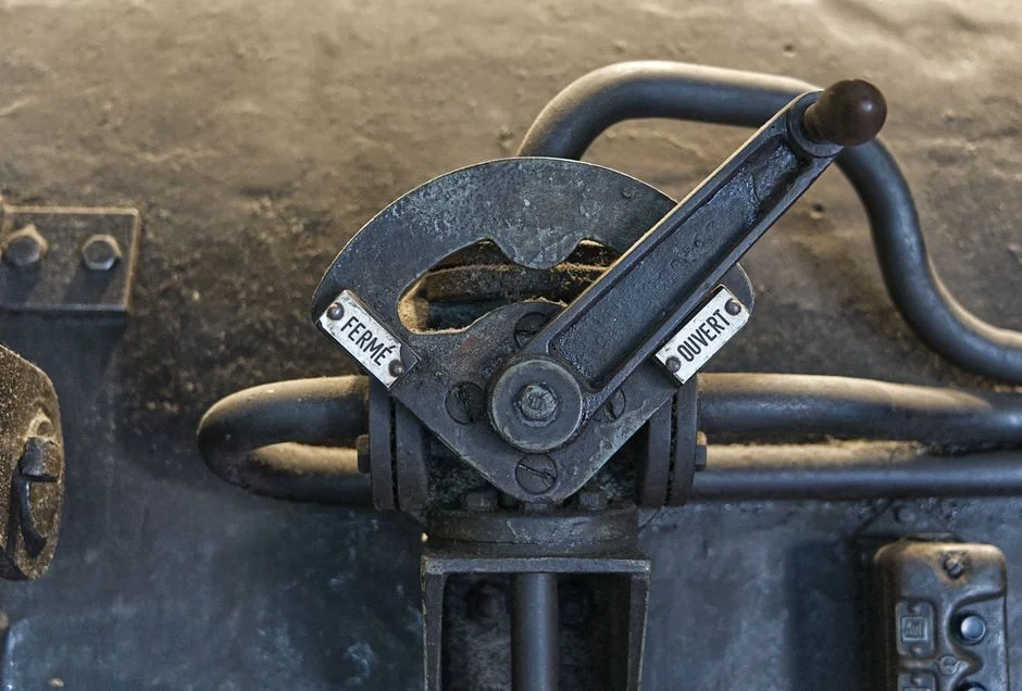Decision Matrix: Matching Foam Type to Control Lever
