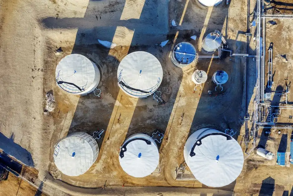 Head-to-Head Comparison: MBR vs CAS on Midstream KPIs