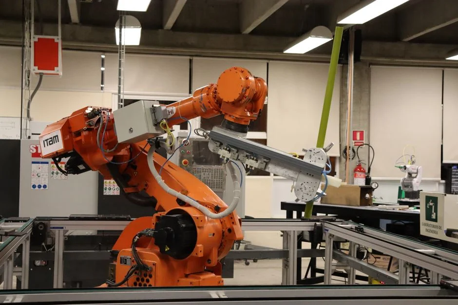 The 2026 Midstream Winner: Hybrid MBBR Followed by Ceramic MBR