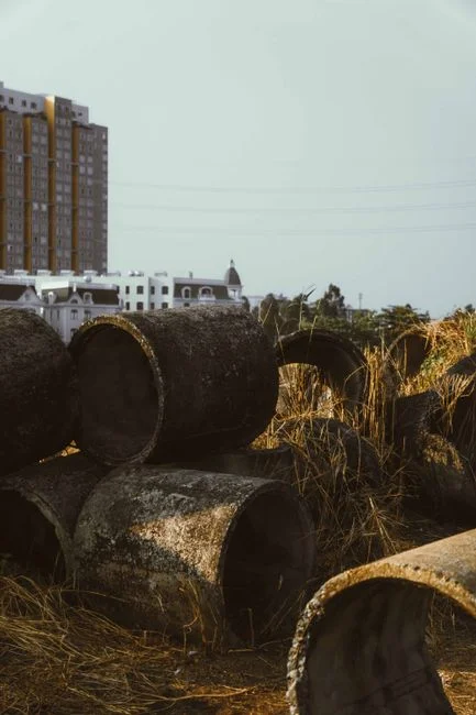 Rail 4 — Drainage-District Easements and Conveyance Rights