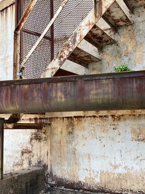 Basin Material, Corrosion and Site Environment