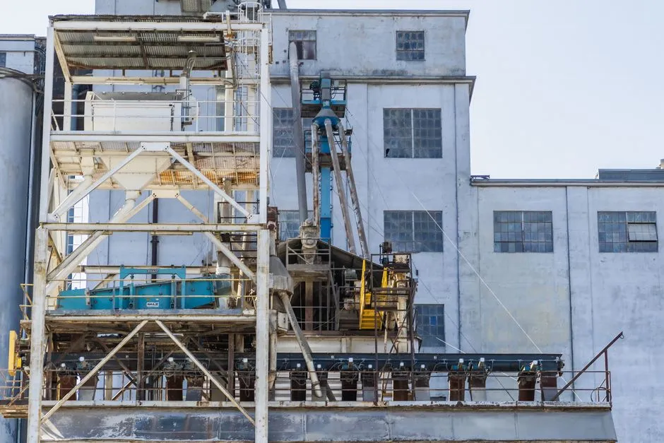Solids Handling: Thickening, Dewatering, and Biosolids Compliance